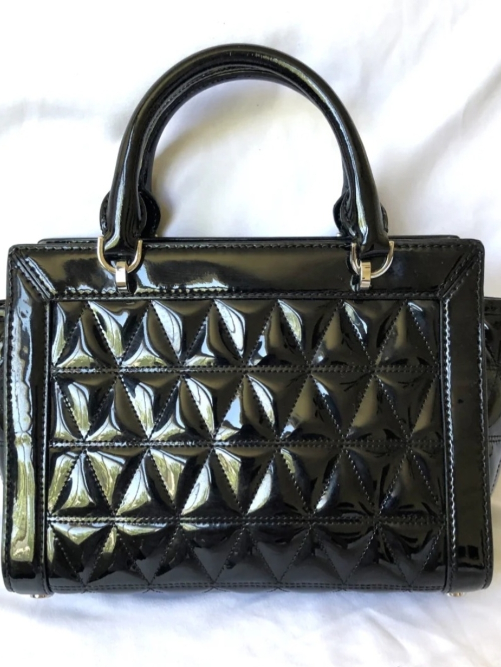 MICHAEL KORS VIVIANNE Black Quilted PATENT LEATHER SMALL SATCHEL MESSENGER BAG - Picture 2 of 9